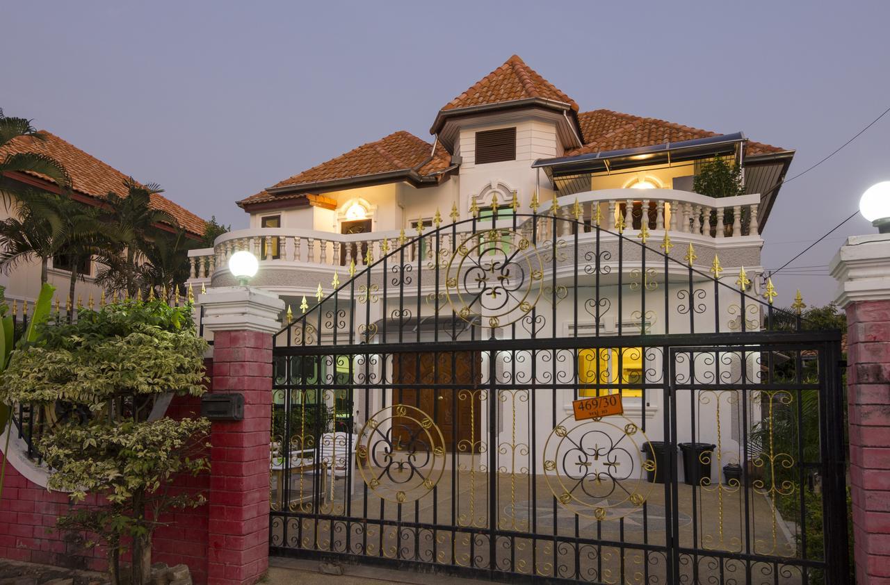 Ratana Villa - Pattaya Holiday House Walking Street 7 Bedrooms Exterior foto